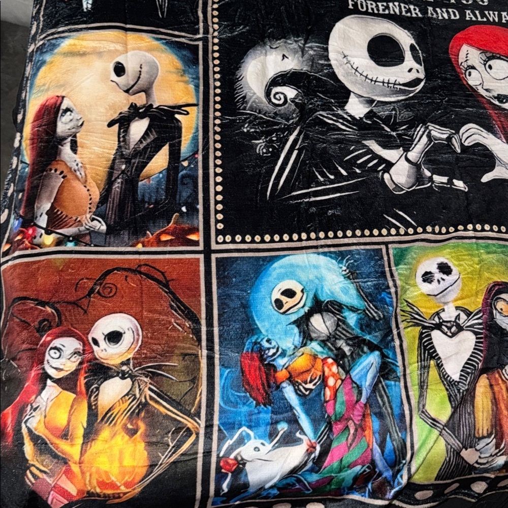 Brand New HUGE Nightmare Before Christmas Blanket 60”X80” - Picture 3 of 8